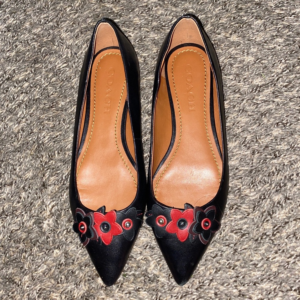 Coach flats